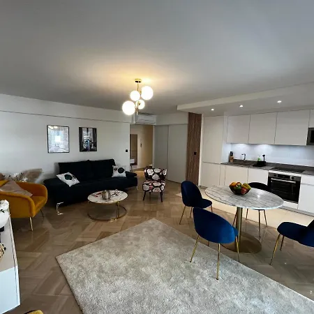 Elegant Close To Croisette And Palais De Festival With Garage *